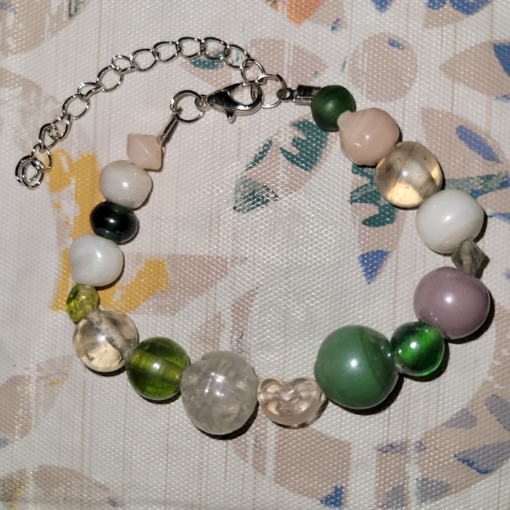 Jewelry bundle  - Picture 9 of 13